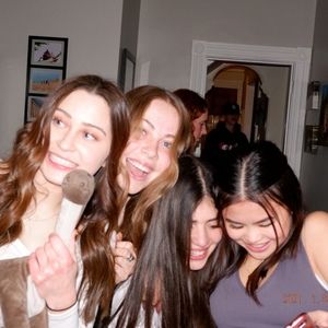 Meet your Posher, Isabel